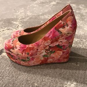 Bettye muller platform heels. Pink floral.